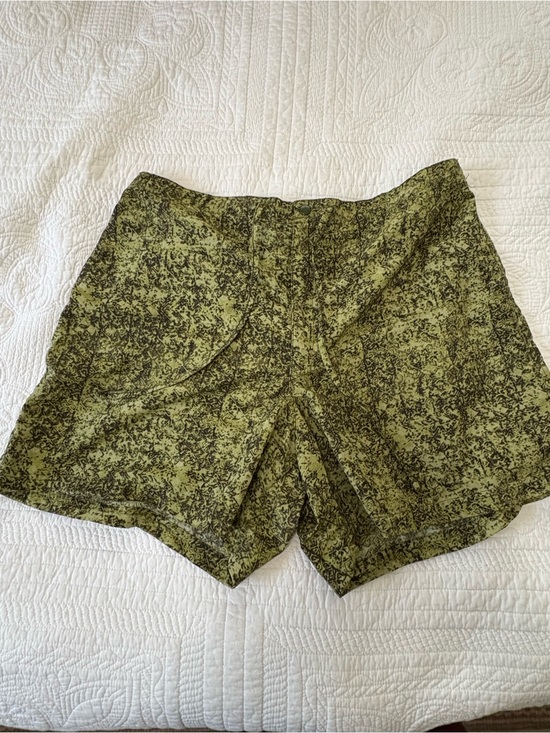 Catalina Pants - Catalina Olive Green Printed High-Waist Shorts